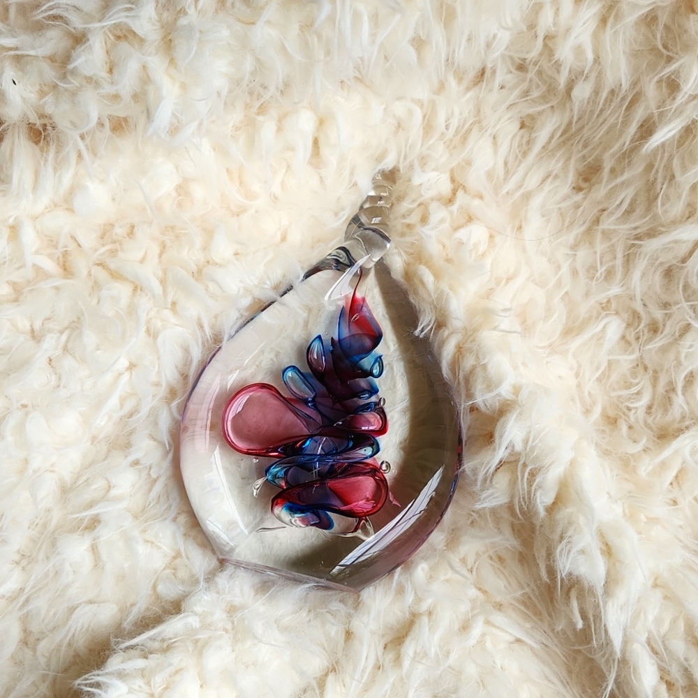 Beautiful glass paper weight
